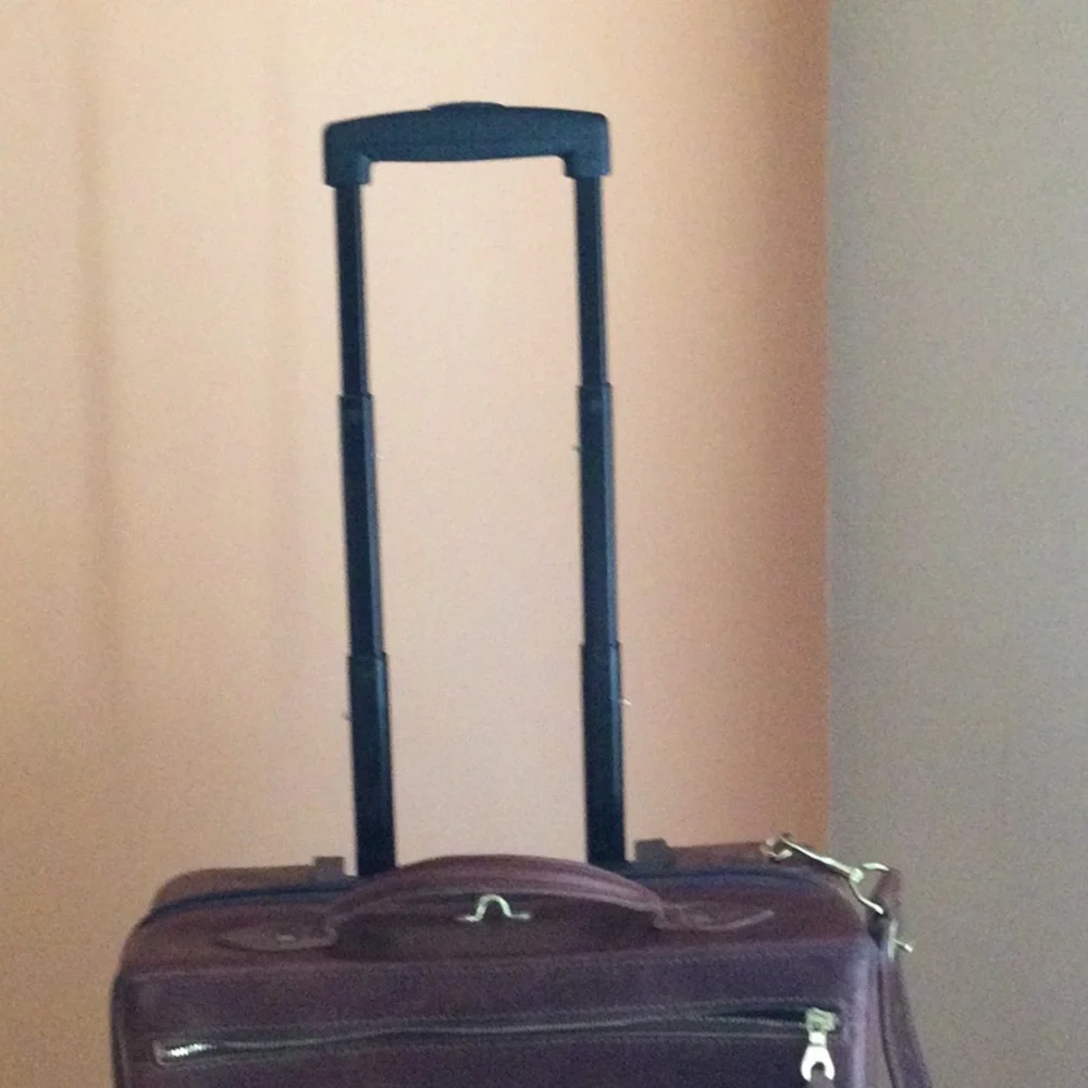 Vintege J.W.HULME CO.Made In America Leather Rolling Carry-On Bag - Brown